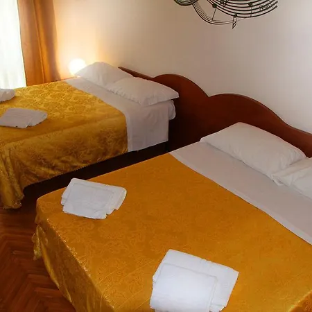 Music Bed & Breakfast 3*